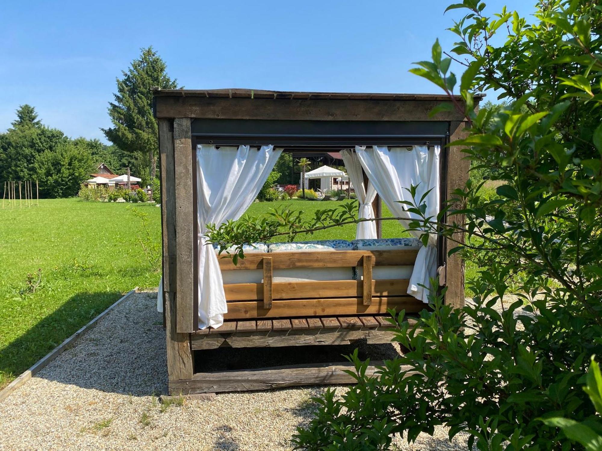 Private Village Varazdin (Adults Only) Pihovec Dış mekan fotoğraf